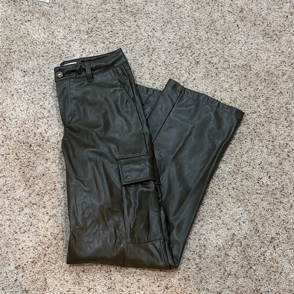 ZARA Sz 6 Olive Green Faux Leather pants GUC B77